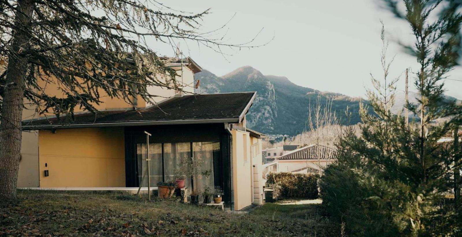 Le Nopal Bleu Διαμέρισμα Tarascon-sur-Ariège Εξωτερικό φωτογραφία